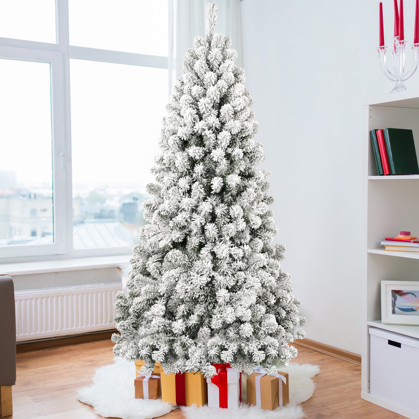 The 5-foot Pre-installed Flocked Christmas Tree Comes With 498 Memory Line Tips And Is Illuminated By 200 Warm Incandescent Lights